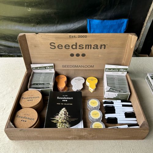 Seedsman breeder. Seed bank info GrowDiaries