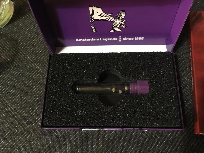 Strawberry Chemdawg OG. Week 0