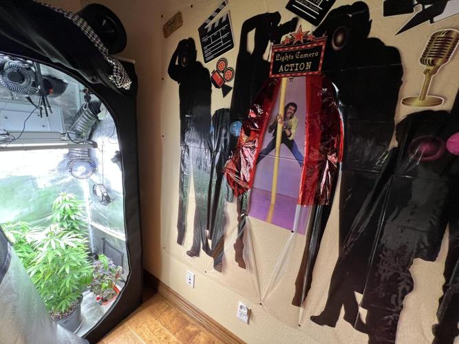 🎃🧛‍♂️🦃🎅🍾 '25-'26. Week 15 - 12/22:45 PM Lionel Richie jump into the wall judging you harshly!