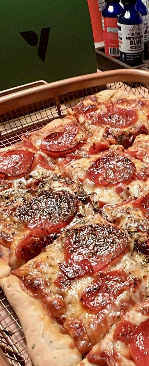 🥊🥧🍧🐐☕️🐓🔩🍌. Week 7 - 1/24 1AM HOMEMADE CRUST & PIZZA