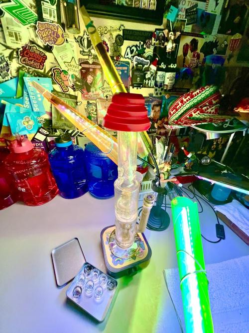 Montel tragic rise fall of Jar Jar Binks. Week 13 - 3/21 144am stoned genie bong; silicone funnel & glass bowls from amazon
