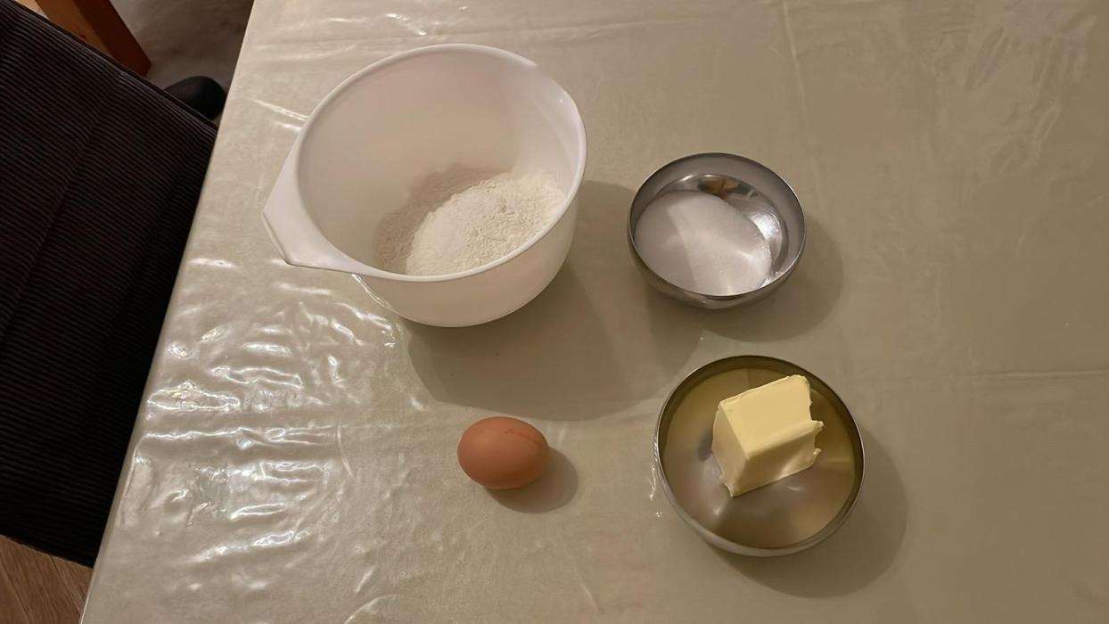 Simple Space Cookies. Week 9 - 4 Uhr und ich backe für euch 😄