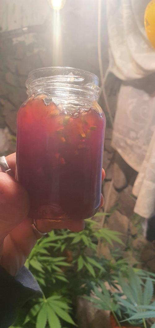 Lemon Tree. Week 17 - Roze Petals in melted sugar