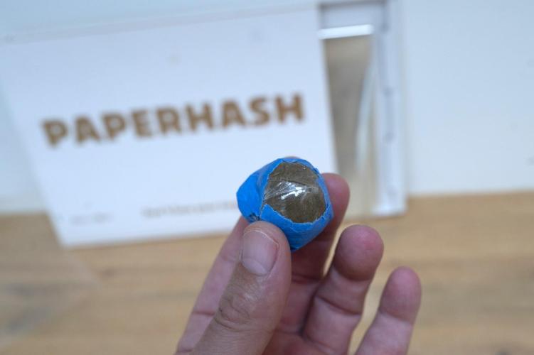 Eight amazing strains in a 4x4 / ORGANIC. Week 13 - wrap it tight in PaperHash (preservation is key), forget it for 3 months !!