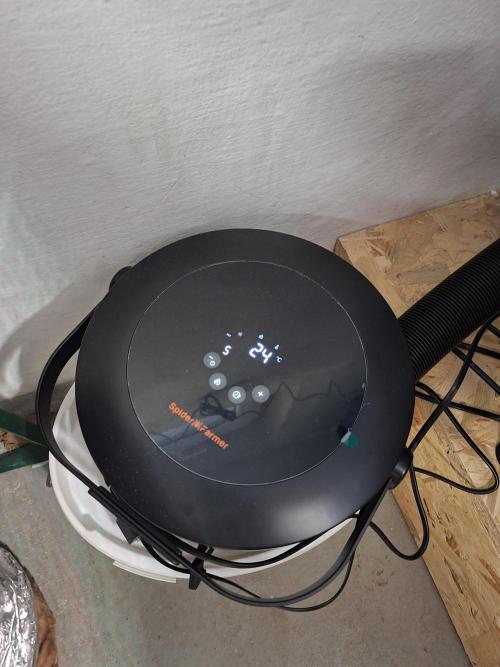 CaH - Steckis @ Coco @ Autopot. Week 2 - Neue Zelt Heizung von Spider Farmer