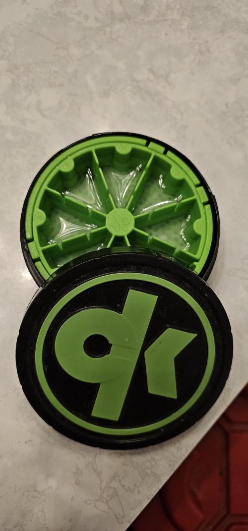 Fastbuds Mystery Bean. Week 0 - Germination done in Cannakan 