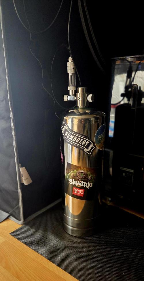 Wizard Trees DIY DWC. Week 0 - Co2 not in use yet