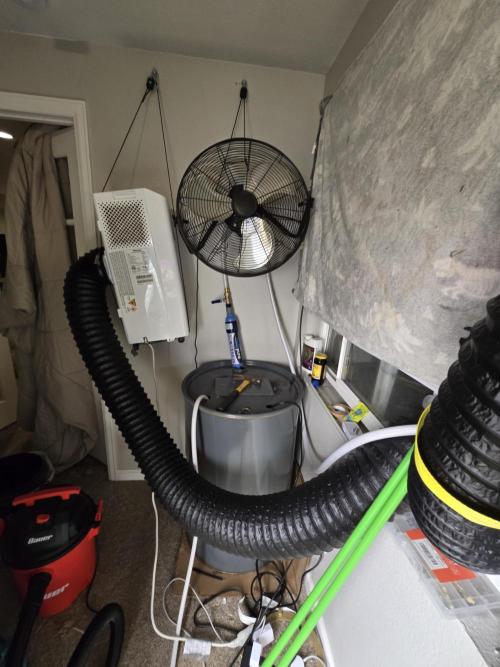 Strawberry gorilla living soil overkill. Week 0 - Here is my water reservoir filled from a hose. Impossible to go without.