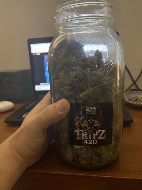 Tripz 420. Week 14 - Another shot of the jar