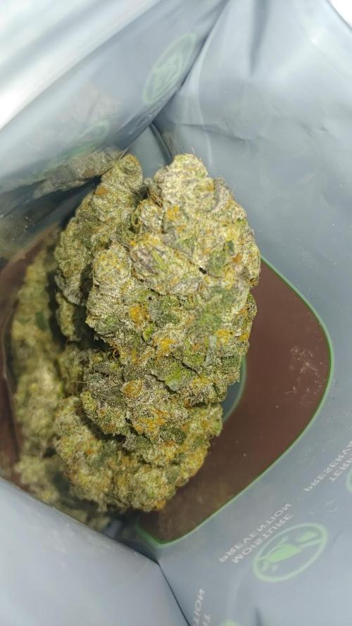 Elev8 Frosty Bananas & Apple Candie. Week 16