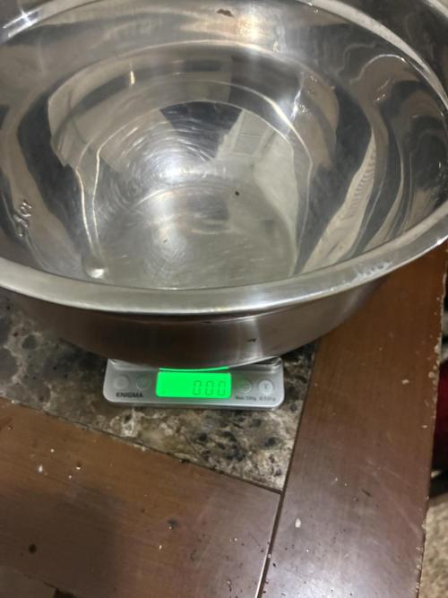 First four plants seed to harvest!. Week 13 - Tared scale