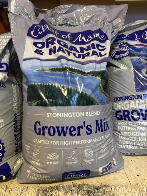 4’x8’ AI Control Tent: 5 Strains. Week 1 - Stonington blend