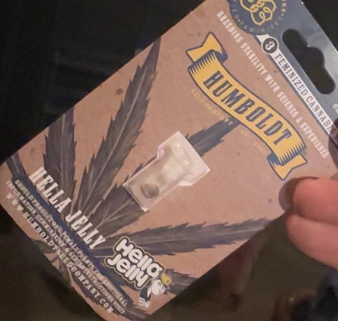 Hella Jelly and Vanilla Frosting- 4x4. Week 0 - Hella Jelly and Vanilla Frosting grown in living soil. Let’s go. 