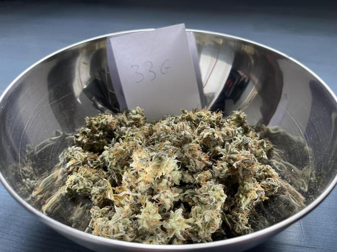 Pineapple Upside Down Cake Autopot. Week 31