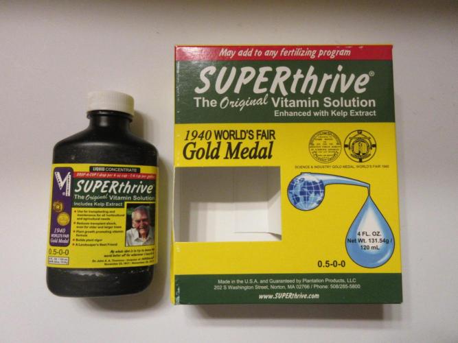 Grapefruit Grow. Week 2 - Adding 8 drops to 64 ounces compost tea