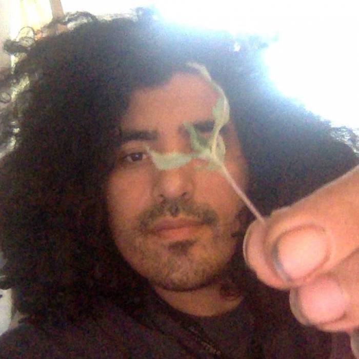 Shiva Shanti II. Week 3 - Helaas al weer de zoveelste op deze manier dood.... pfff word er moe van,,, met overpotten gebeurd.. toch was het niet echt nat,, geen idee wat het is... er zitten weer nieuwe zaden in... Alleen de Afghan en Haze Freak doen het bij mij, op dit moment en dat is erg frustrerend,, al voor 100 euro zaden de gootsteen in..