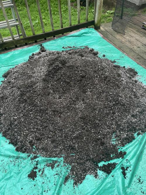 Blimburn Fat Bastard Auto Fox Farm Base. Week 0 - My 100 gal of super soil I mixed up by hand. Was well worth it. 