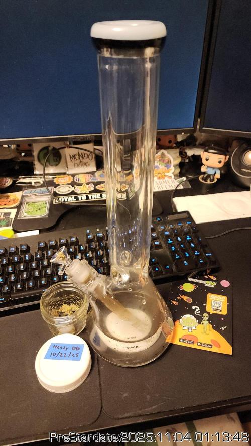 Chill Out OG - MrGrowIt - FabricPotScrog. Week 1