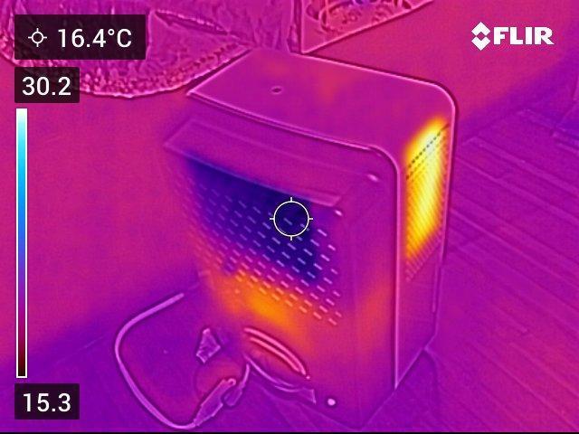 Gelatdos Jabb... My crossing.. Week 18 - Dehumidifier working. Hot motor lower and hotter exhaust upper side