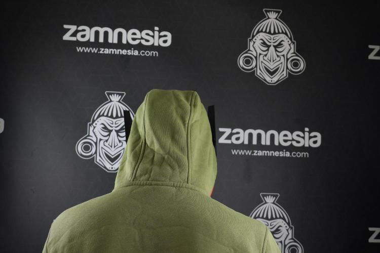 LSD Zamnesia Trippping. Week 13 - me and great merchandise 