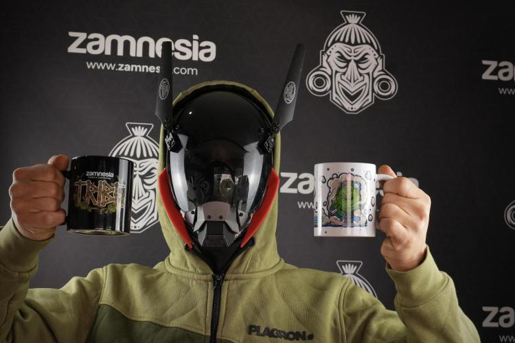 LSD Zamnesia Trippping. Week 13 - me and great merchandise 