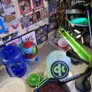 🥊🥧🍧🐐☕️🐓🔩🍌